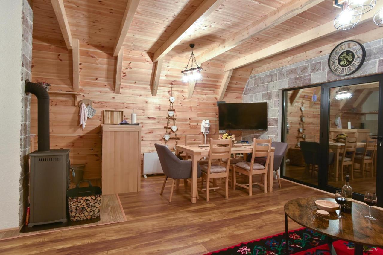 Guest House Max Žabljak エクステリア 写真