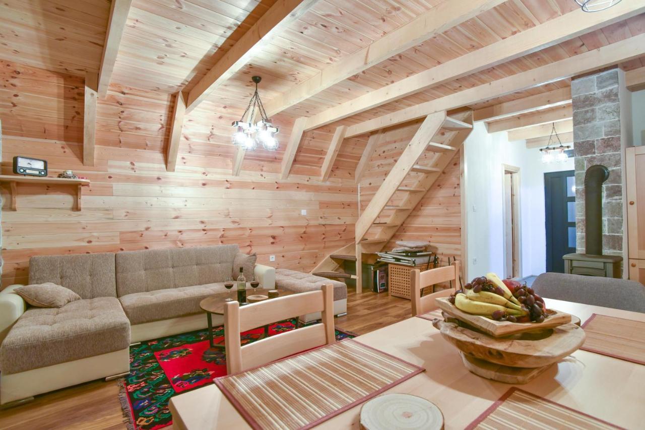 Guest House Max Žabljak エクステリア 写真