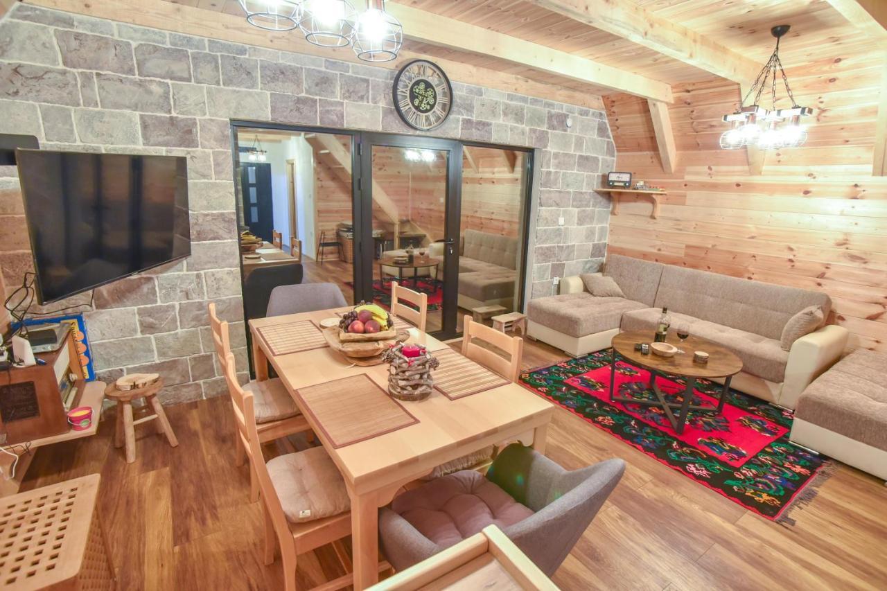 Guest House Max Žabljak エクステリア 写真