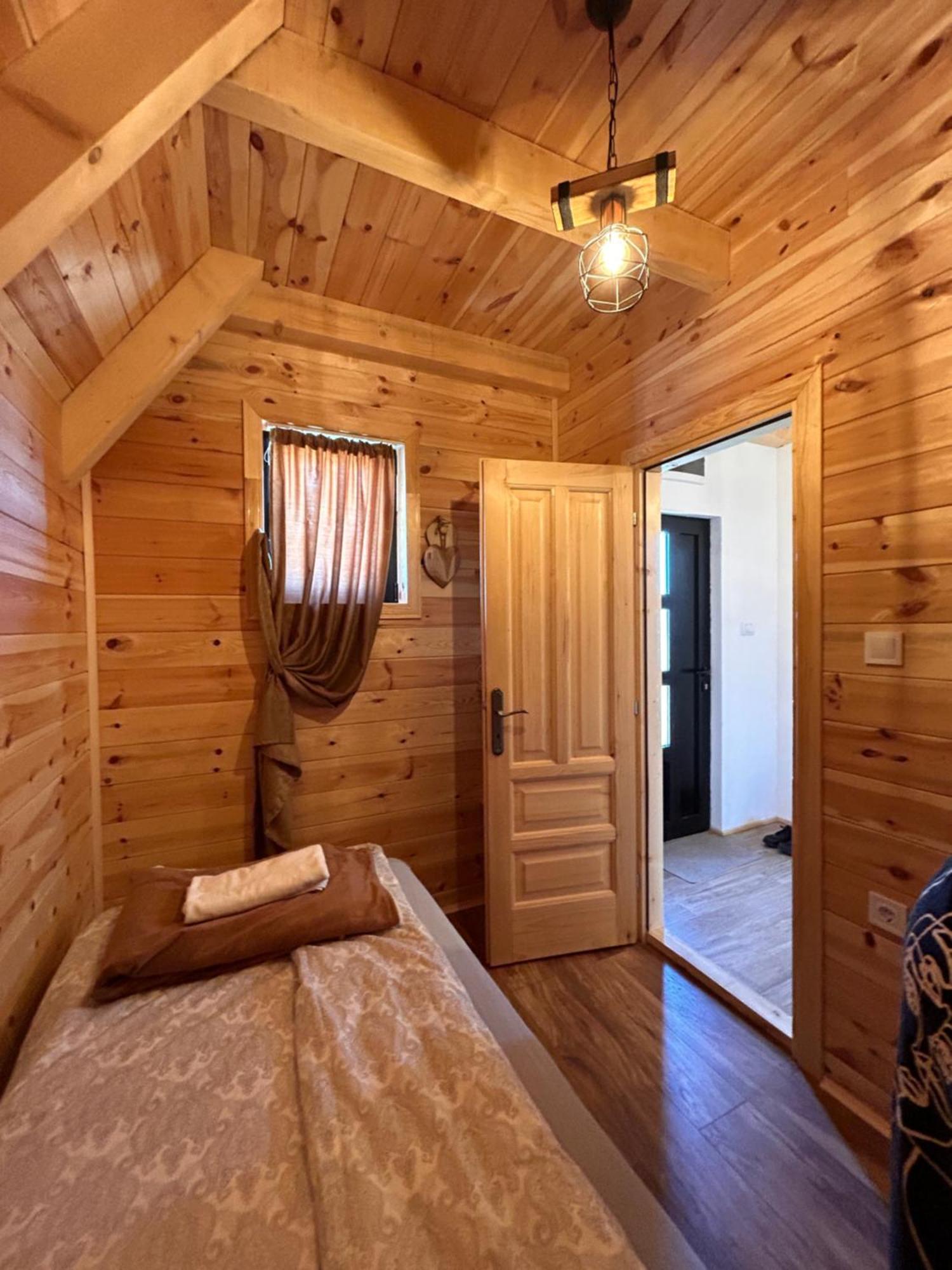 Guest House Max Žabljak エクステリア 写真